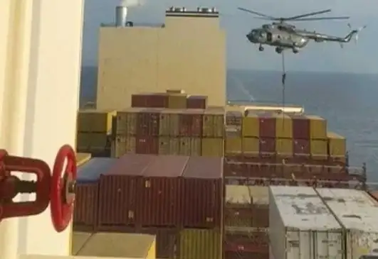   وسائل إعلام إيرانية: يجرى نقل السفينة الإسرائيلية للمياه السيادية للبلاد