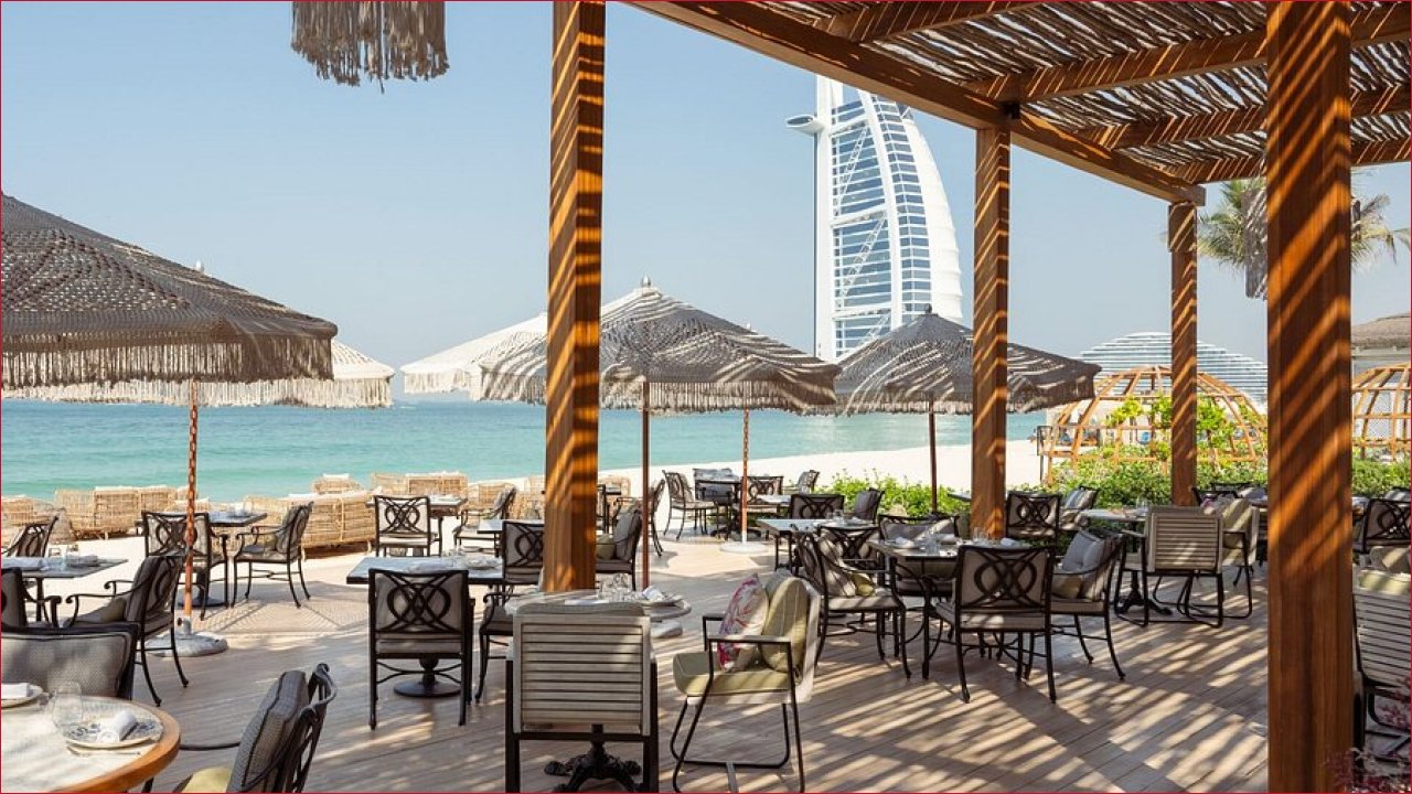 دبي تحجز شواطئ العائلات لليلة رأس السنة: تفاصيل استثنائية للاحتفال