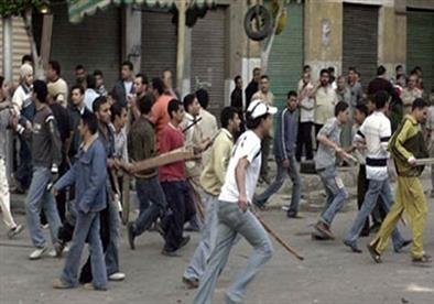 ضبط شخصين بالجيزة بعد مشاجرة بأسلحة بيضاء بسبب خلافات الجيرة