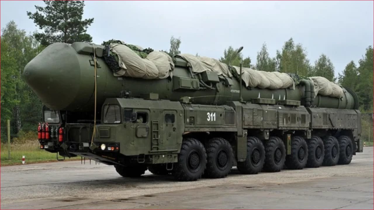 SEP의 긴장: 마르크스 아리아가, 반항적인 행동으로 수갑을 요구하며 해고에 저항