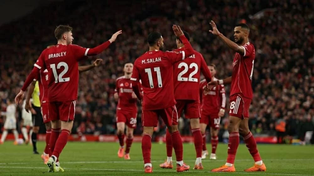 فان دايك يصف موسم ليفربول بـ"غير المقبول" رغم احتمالية التأهل