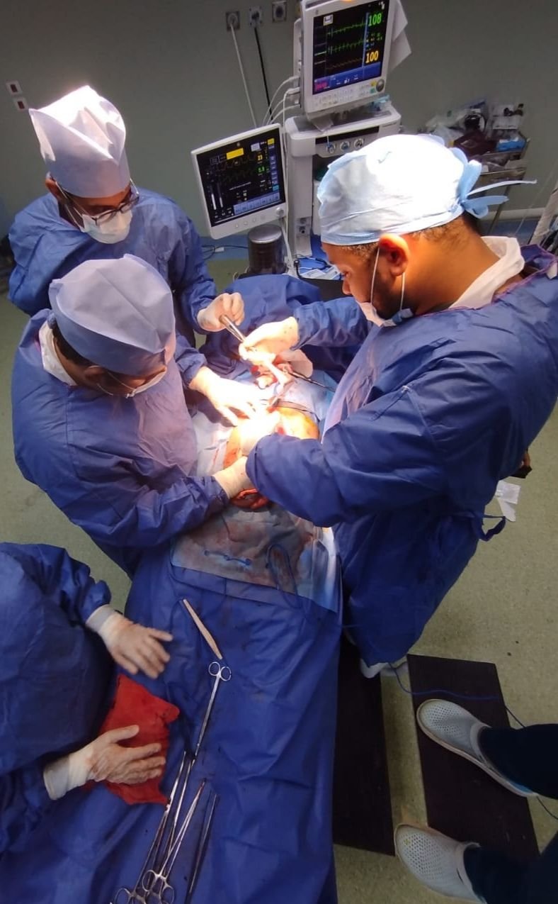         مستشفى حورس في محاولات لإنقاذ طفل بين الحياة والموث آثر 