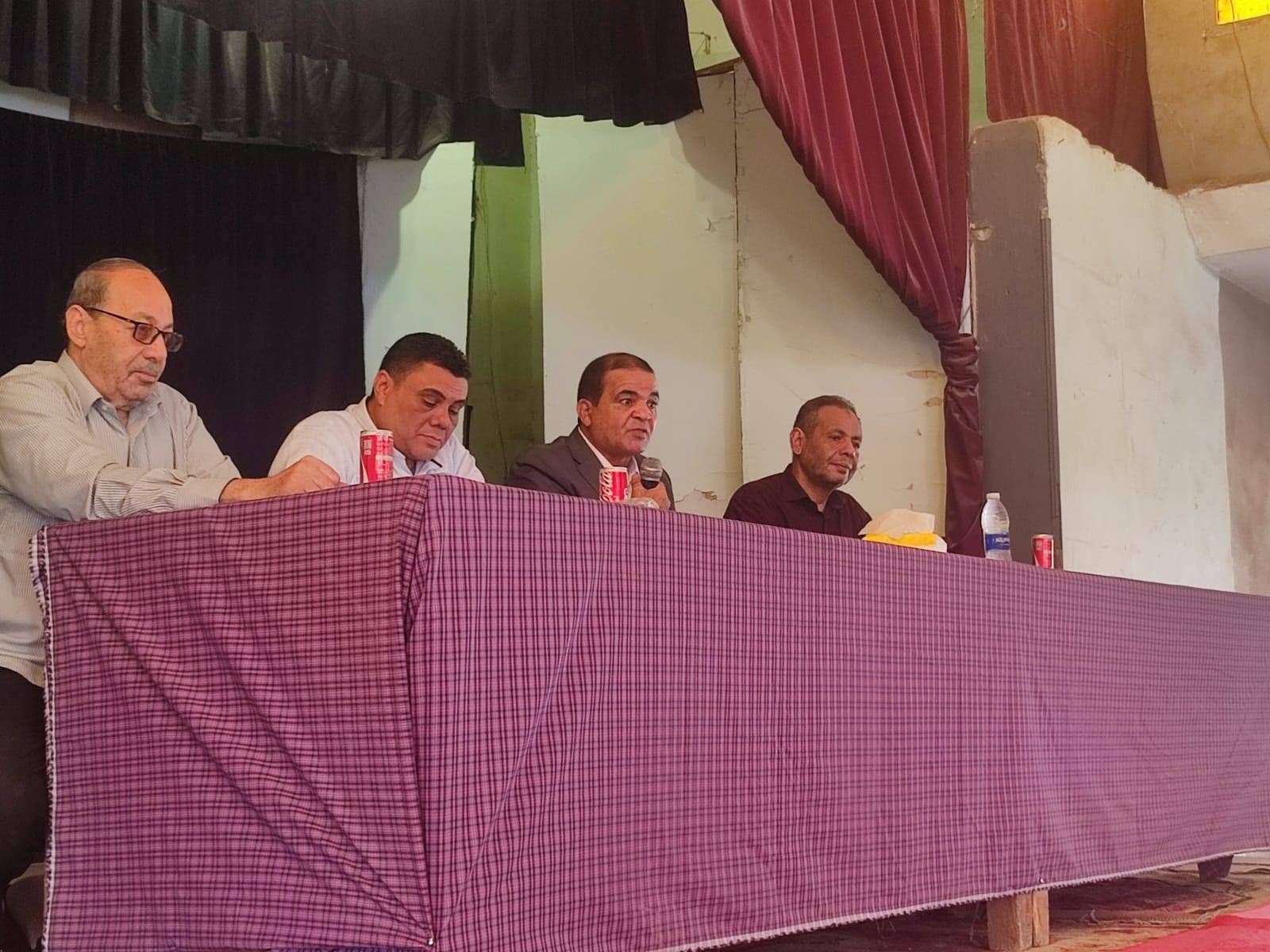 العميد احمد الهوارى يعقد  لفاء جماهيري لأهالي أرمنت 