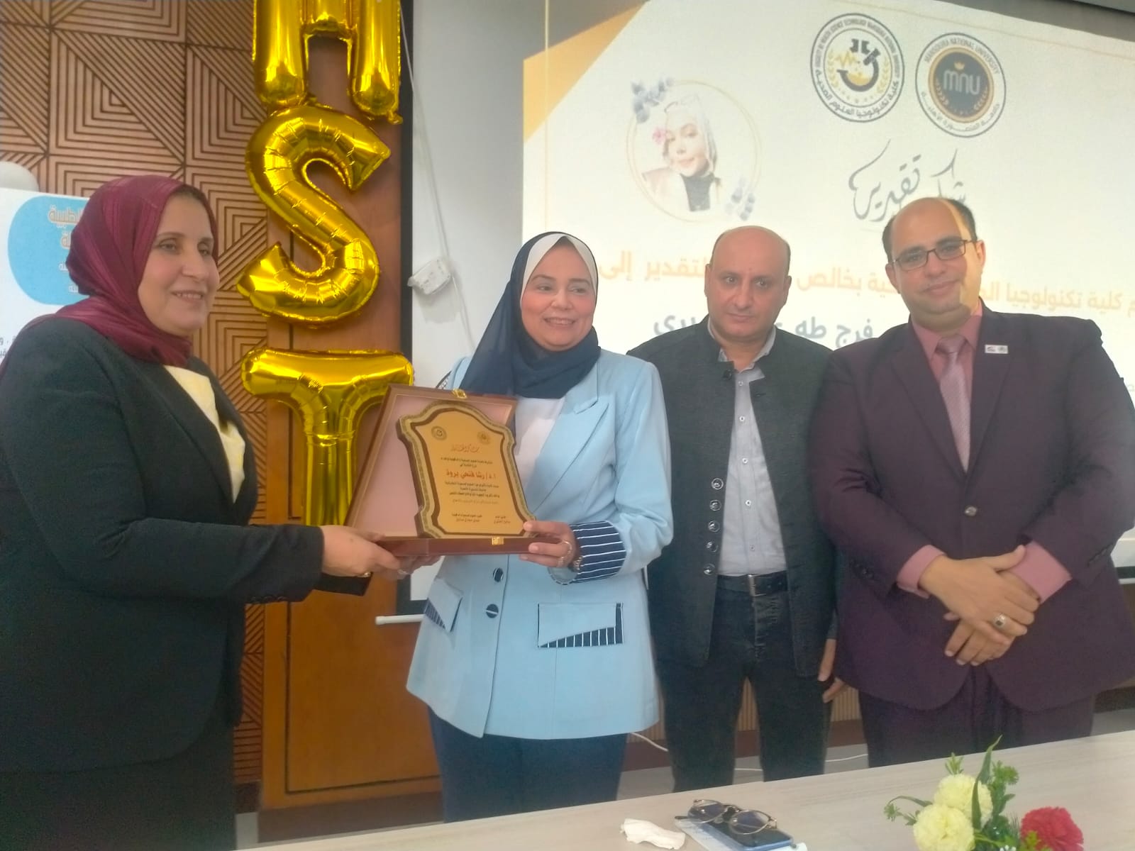 داخل جامعة المنصورة الأهلية 