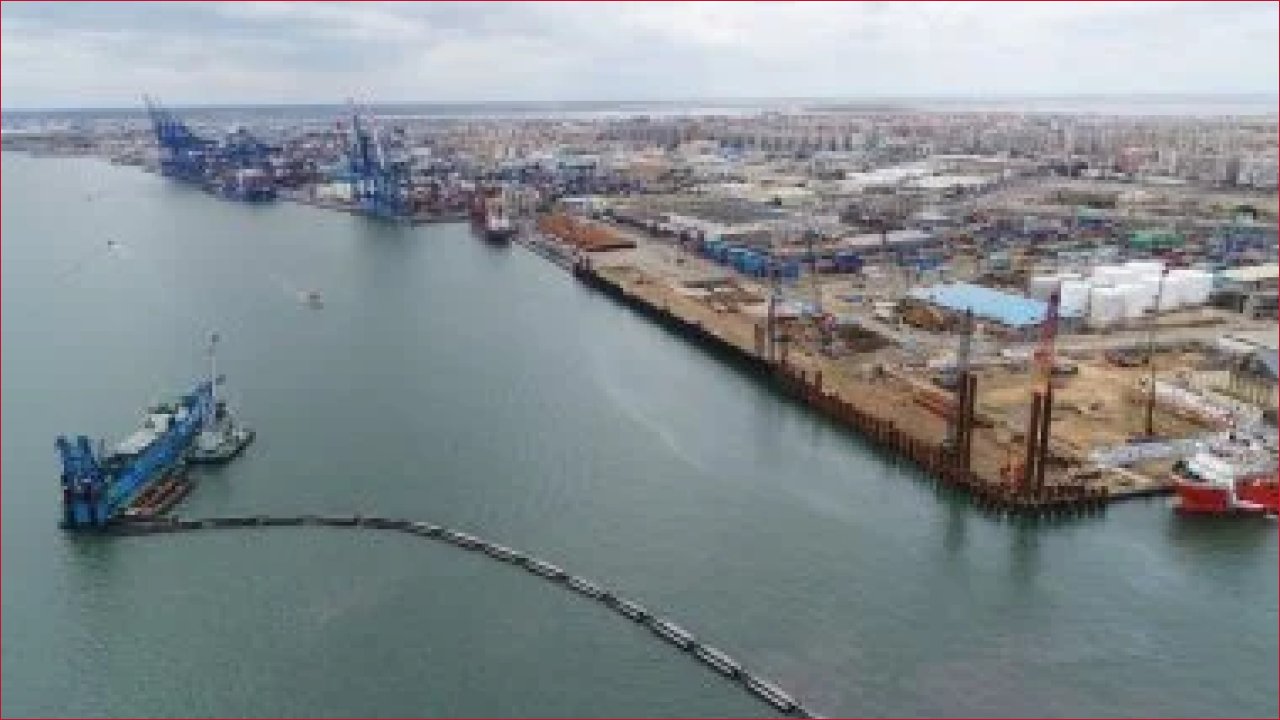 ميرسك تعود للملاحة عبر قناة السويس والبحر الأحمر: دفعة قوية للتجارة العالمية