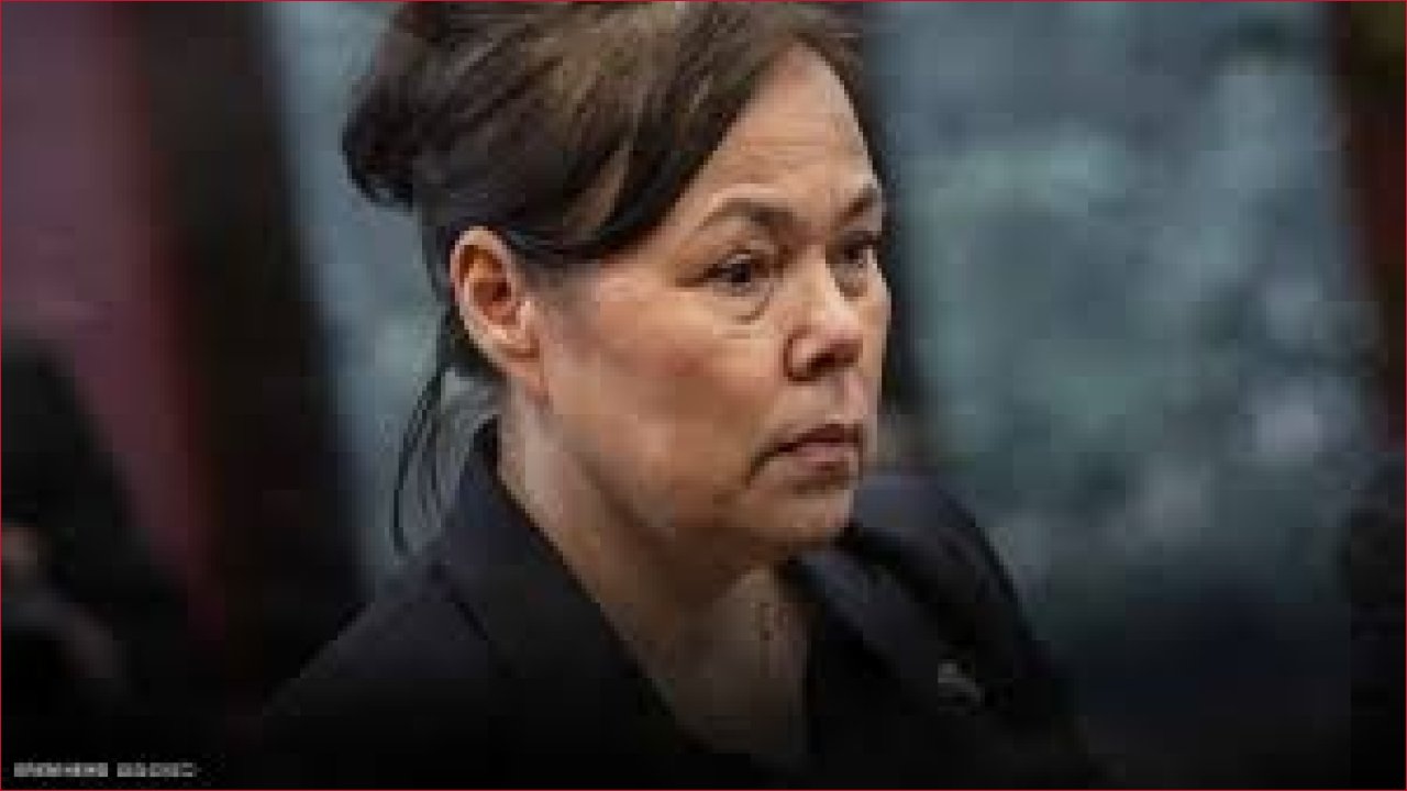 وزيرة خارجية جرينلاند تبكي: ترامب وضغوطه لشراء الجزيرة تثير أزمة دولية