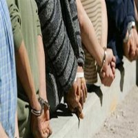  بأسلوب "المغافلة" حبس عاطلين بتهمة سرقة متعلقات المواطنين