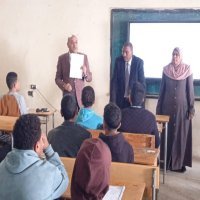 وكيل تعليم أسوان يشرح نظام البوكليت للشهادة الاعدادية 