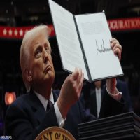 ترامب يوقع قرارا بجعل الإنجليزية اللغة الرسمية لامريكا