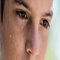 لماذا تتعرق كثيرًا ... طرق التعامل مع التعرق المفرط في الصيف