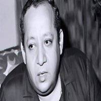 عاش على كرسي متحرك لمدة 20 سنة.. حكاية الفنان الذي أعلن أبوه وفاته يوم ولادته!