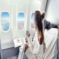 8 أشياء غريبة قد تحدث لجسمك في الطائرة أثناء السفر