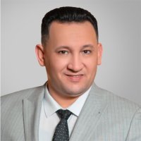 خبير اقتصادي يكشف أهمية قرار استبدال الرسوم التي تتقاضاها الجهات الحكومية بضريبة إضافية موحدة تخصم م
