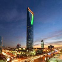 تقرير شامل: تطور المملكة العربية السعودية واكتشاف النفط وتأثيره على تطور البلاد