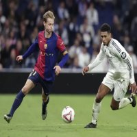 أبرز مباريات اليوم برشلونة والريال ... أرسنال وليفربول 