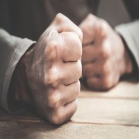 واقعة مؤسفة تثير موجة من الغضب الشديد والدهشة على مواقع التواصل الإجتماعي