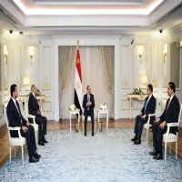 الرئيس السيسي يستقبل القائد العام للجيش الوطني الليبي 
