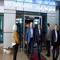 رئيس الوزراء يتفقد الأعمال الجارية لتطوير مطار سفنكس الدولي