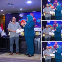 تكريم الكاتب الصحفي ياسر حماية في ملتقى المرشدين السياحيين